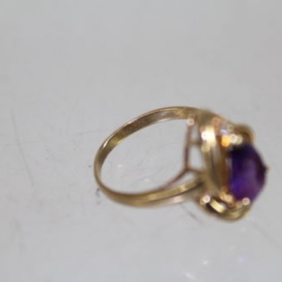 14K 585 Yellow Gold Amethyst And Diamond Ring - Picture 6 of 6